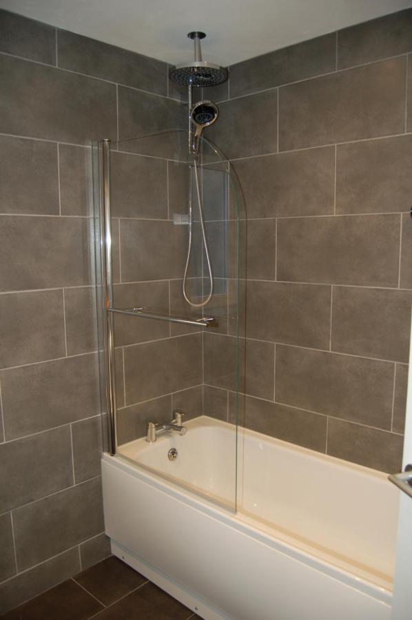 Beautiful, Modern Villa 5 Mins Walk From The Stunning Bay At Trearddur Holyhead Esterno foto